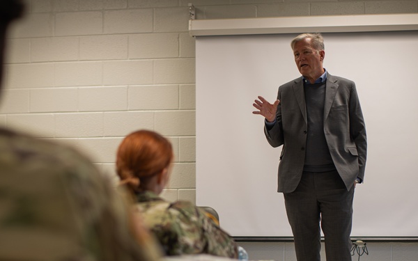 To Catch A Predator's Chris Hansen meets with future military police officers training at Ft. McClellan
