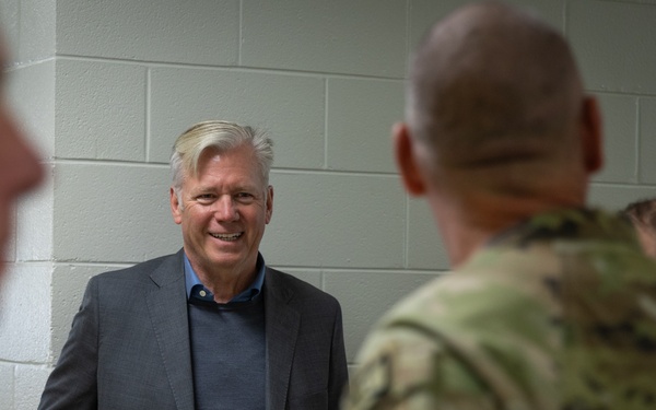 To Catch A Predator's Chris Hansen meets with future military police officers training at Ft. McClellan