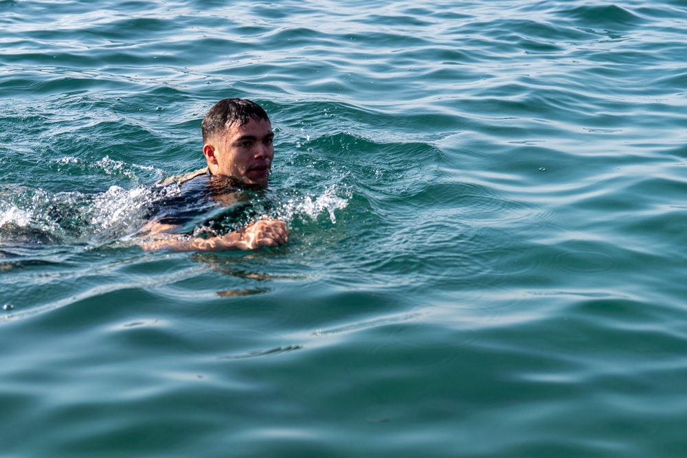 Paratroopers from 173rd Airborne jump into Italy’s Lake Garda as families, local leaders look on