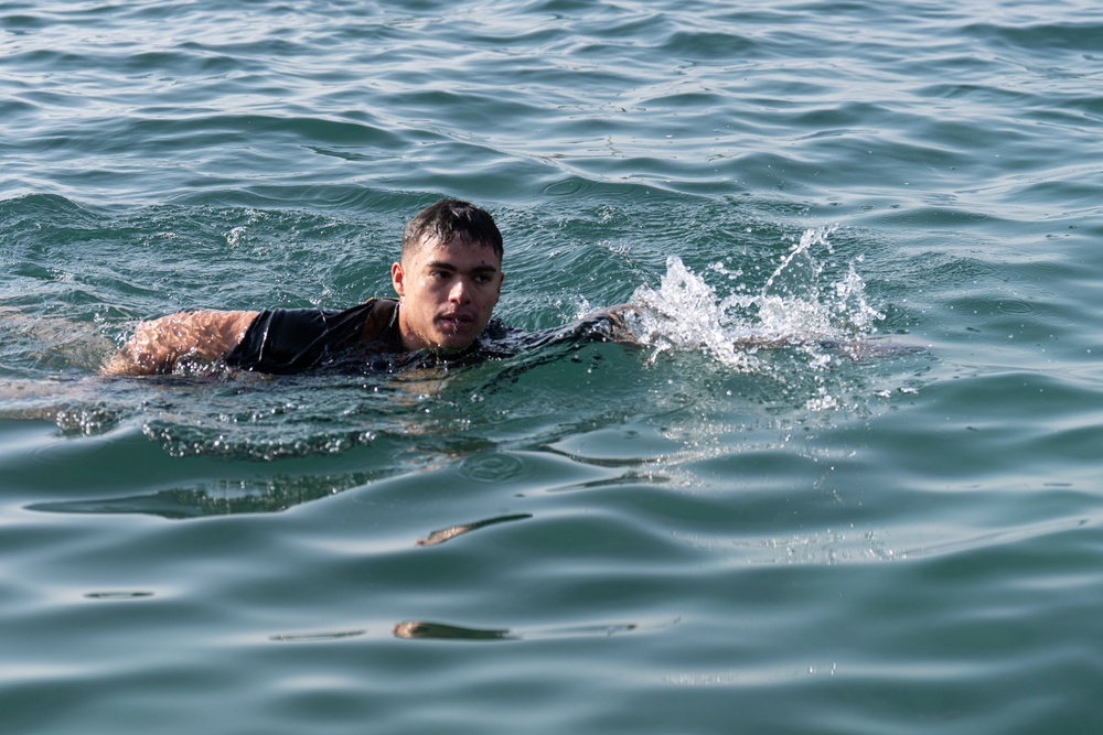 Paratroopers from 173rd Airborne jump into Italy’s Lake Garda as families, local leaders look on