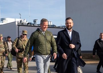 Secretary of the Army Daniel Driscoll Visits U.S. Soldiers in Poland