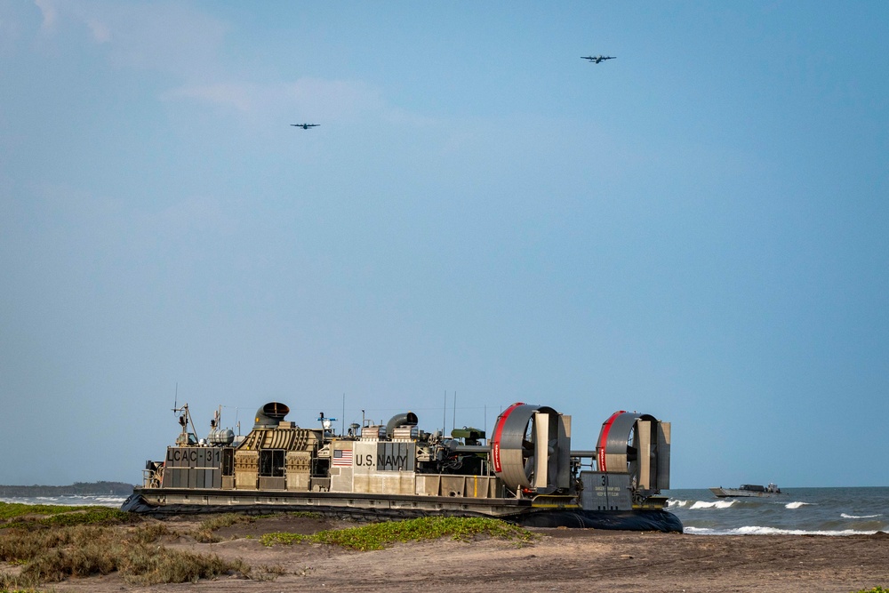 U.S., India forces conduct beach landing training during Tiger Triumph 2025