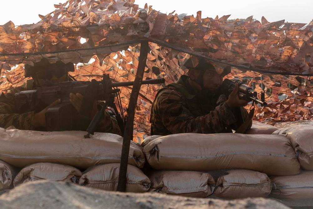 U.S., India forces conduct beach landing training during Tiger Triumph 2025