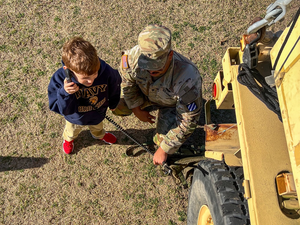 See, Speak, Control: Army Air Traffic Controllers Demonstrate Mobile Tower System Capabilities