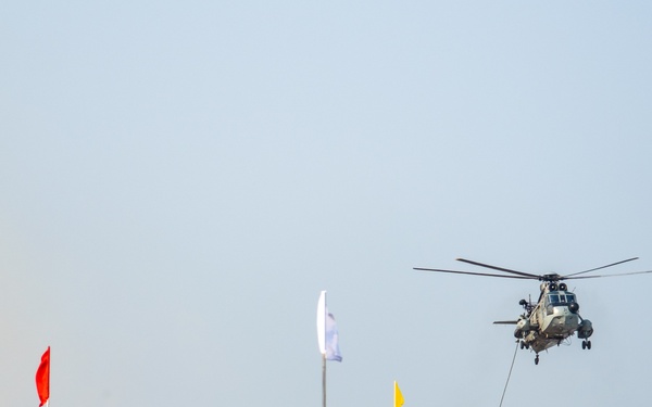 U.S., India joint forces land on Kakinada Beach during Exercise Tiger Triumph 2025