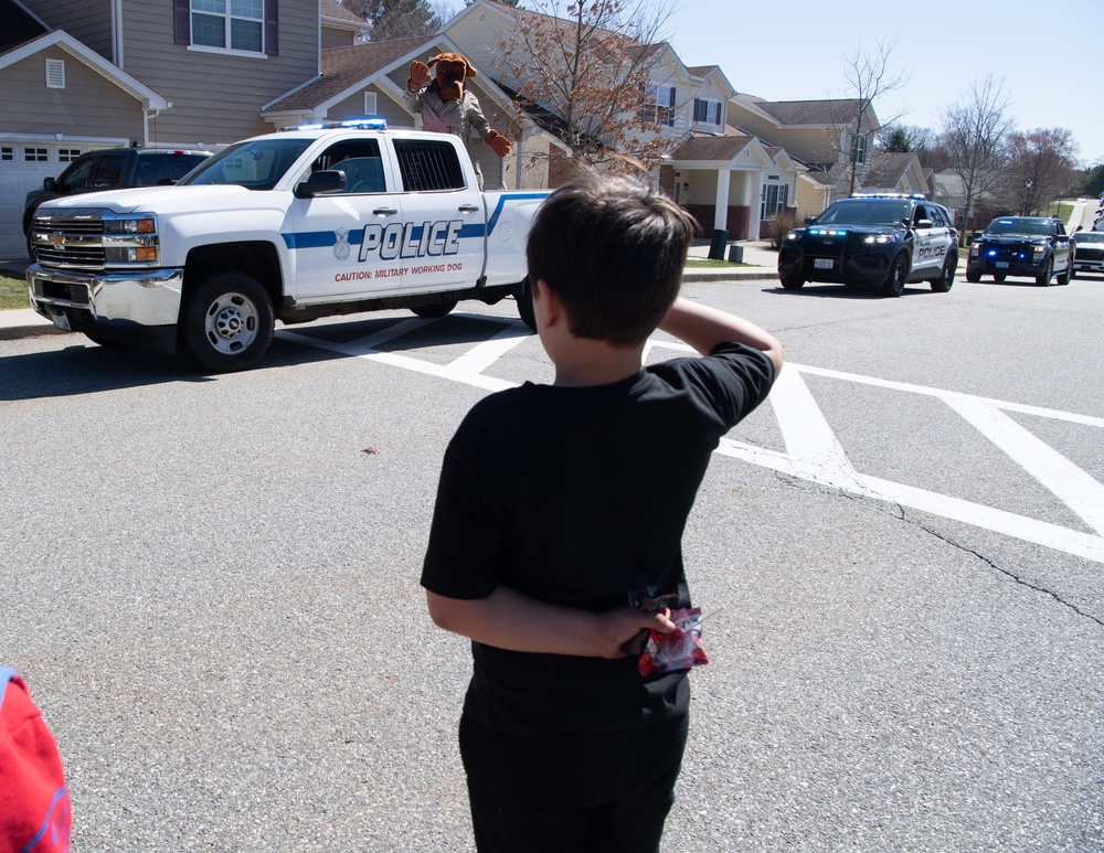 Kids enjoy 'Purple Up! Parade'