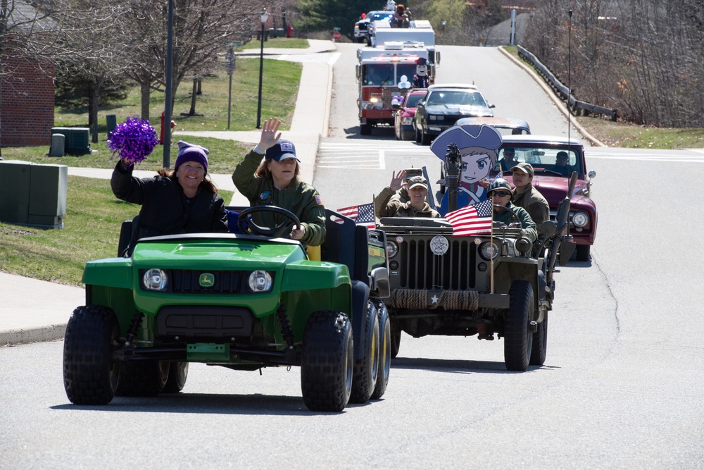 Kids enjoy 'Purple Up! Parade'