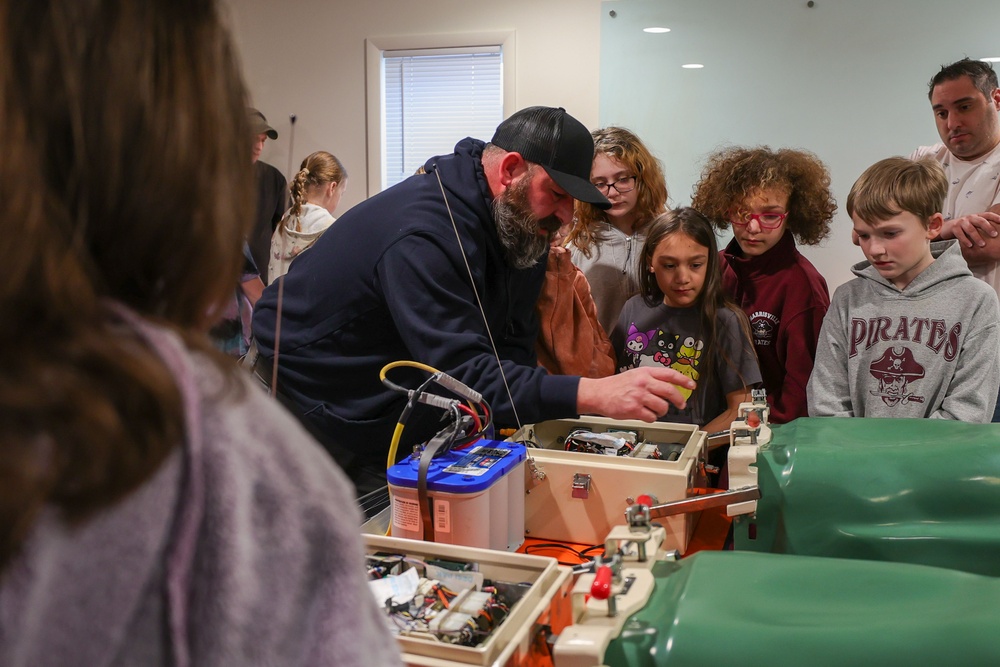 Students Practice Hands-on STEM learning at Fort Drum STARBASE