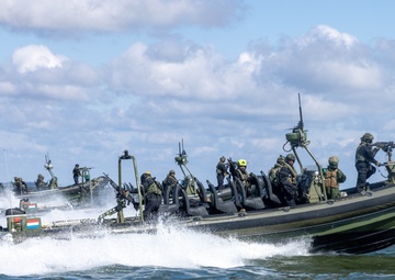 Qua Patet Orbis, Wherever the World Leads