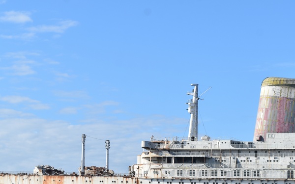 Coast Guard Cutter Resolute encounters SS United States at sea