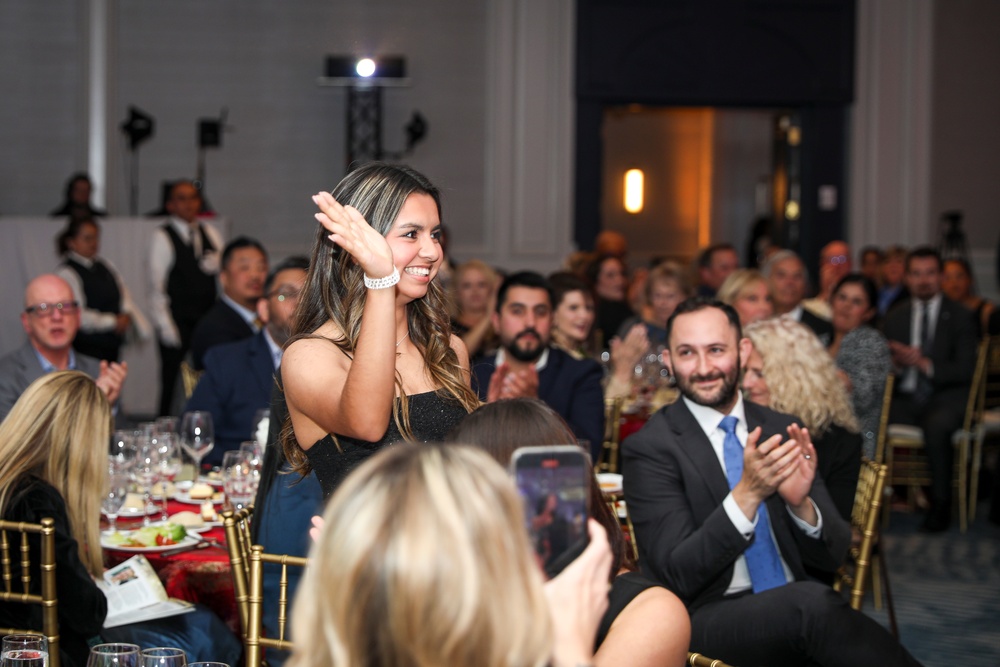 Nordhaus presents 2025 National Guard Military Child of the Year