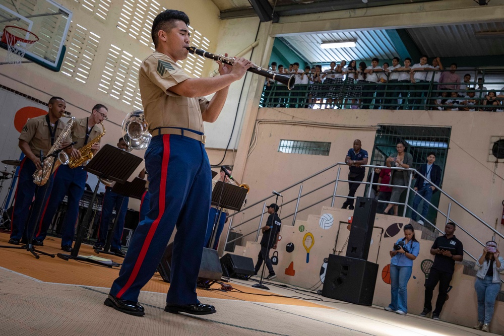 Marine Forces Reserve band performs for high school students in Panama