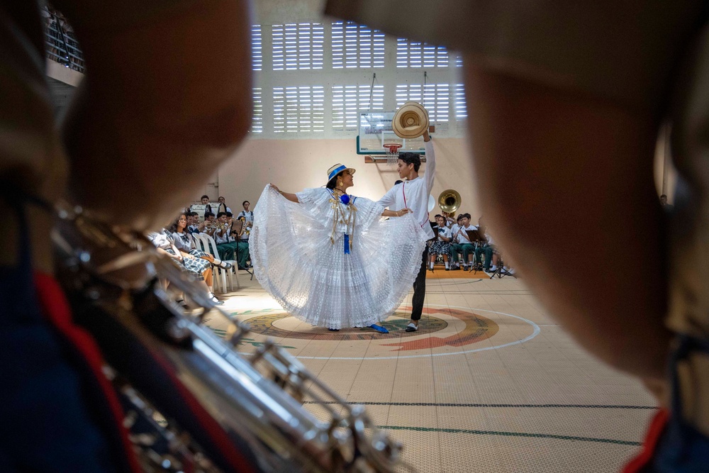 Marine Forces Reserve band performs for high school students in Panama