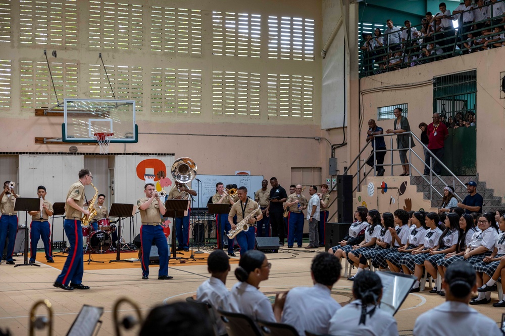 Marine Forces Reserve band performs for high school students in Panama