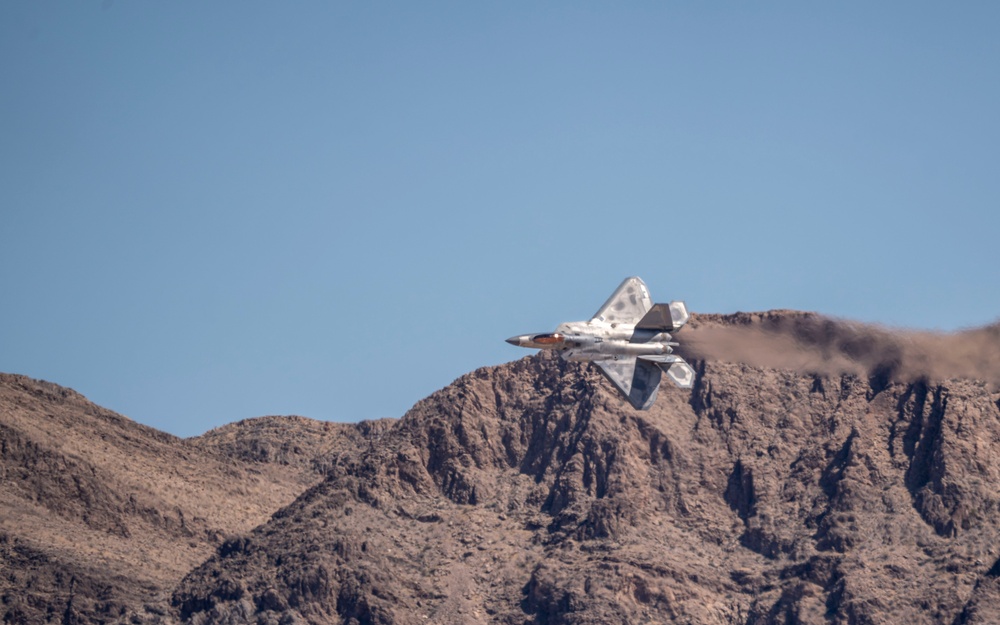 Aviation Nation: Day One Highlights