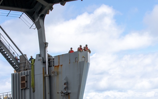 Salaknib 25 | Combined Joint Logistics Over the Shore