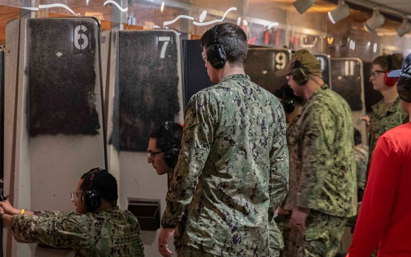 Ike Sailors shoot qualification course