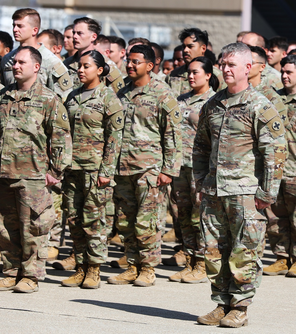 Illinois Army National Guard units return home after successful deployment for Operation Spartan Shield