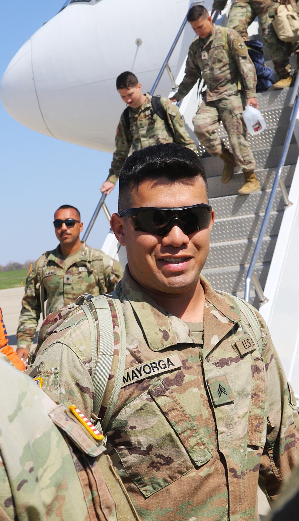 Illinois Army National Guard units return home after successful deployment for Operation Spartan Shield