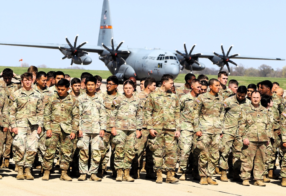 Illinois Army National Guard units return home after successful deployment for Operation Spartan Shield