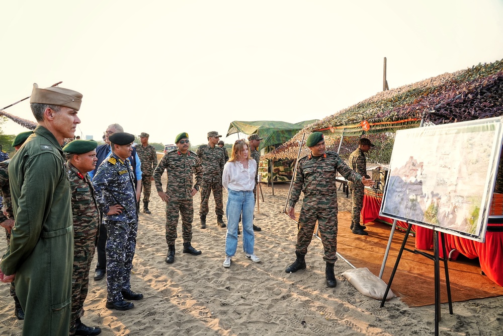 Indian Army hosts official visit during Tiger Triumph
