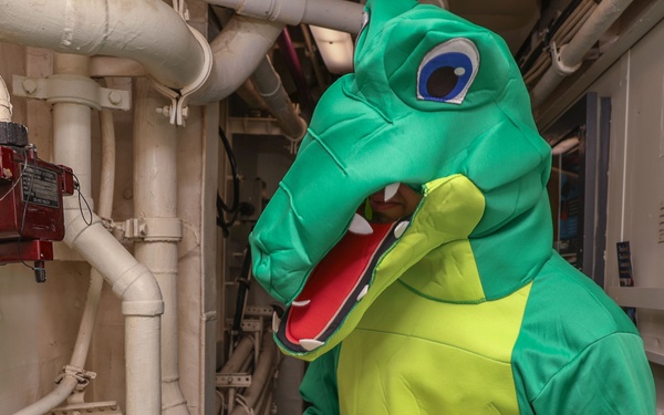 Iwo Jima MWR hides eggs for &quot;Gator Egg Hunt&quot;