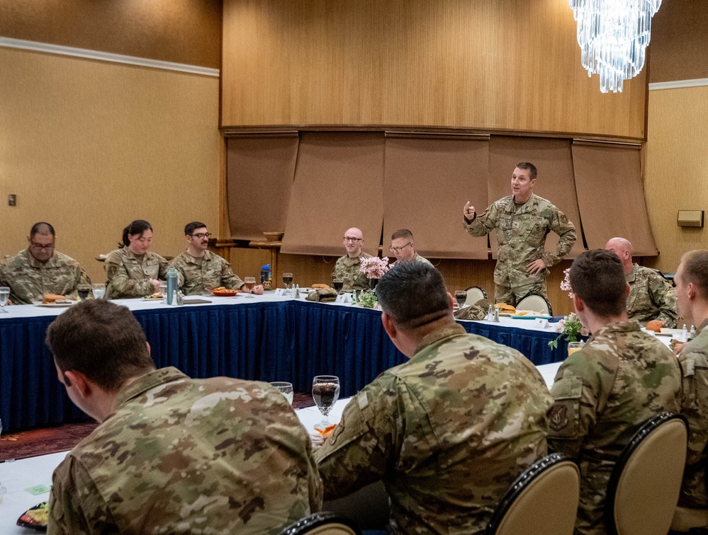 Brig. Gen. Zuhlsdorf visits Misawa
