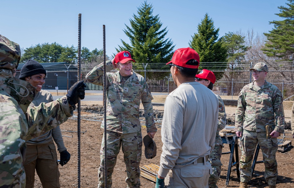 Brig. Gen. Zuhlsdorf visits Misawa