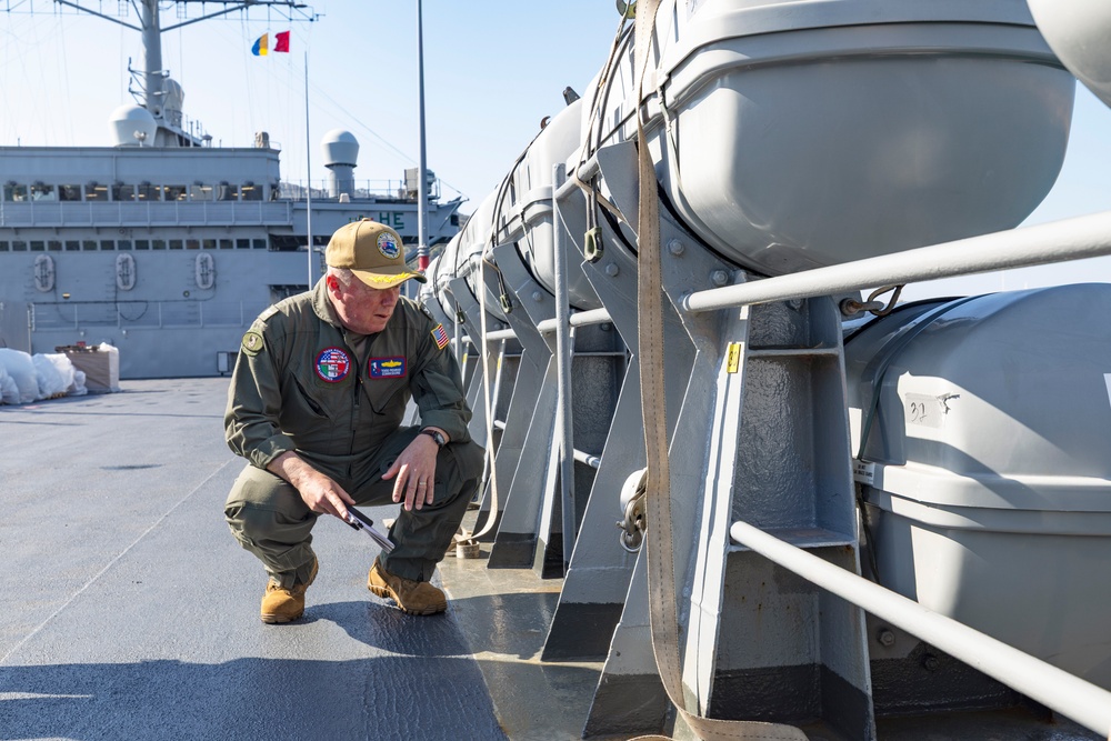 MSCEURAF Commodore Tours USS Mount Whitney (LCC 20)