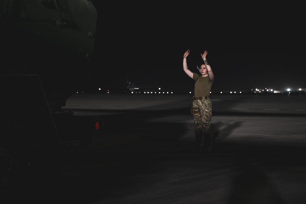 40th EAS partners with Army Soldiers in HIMARS training