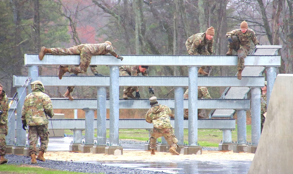 JB MDL- 99 RSC Best Squad Competition, NATO Obstacle Course