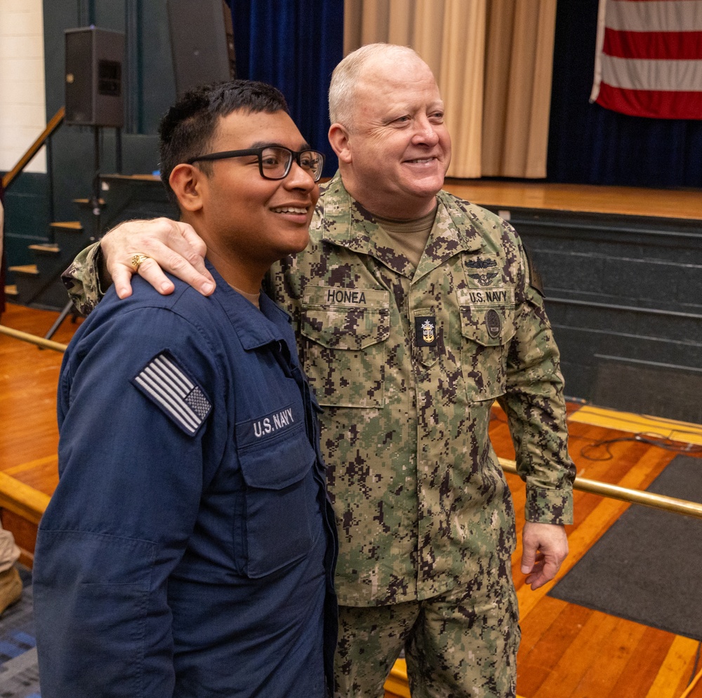 MCPON Visits Norfolk Submariners