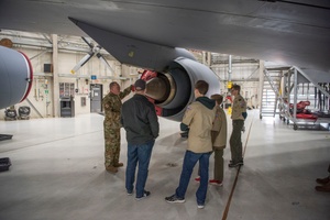 Military OneSource Podcast — Military Teen Life Unplugged