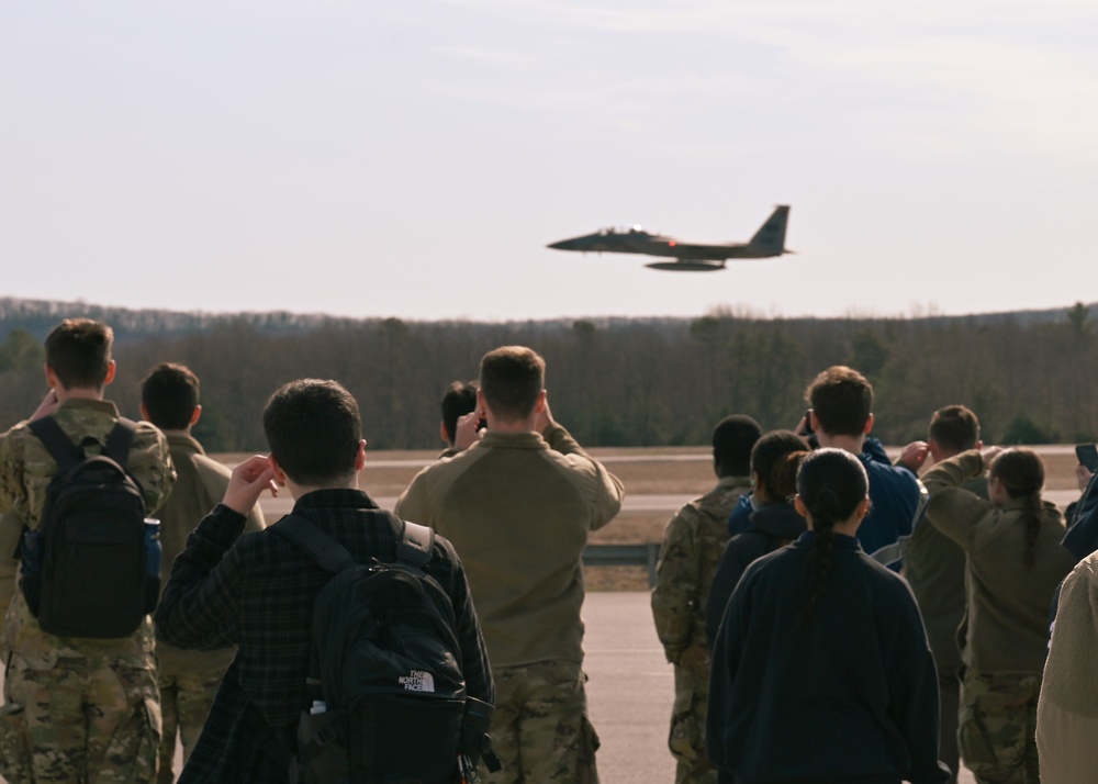 104th Fighter Wing hosts AFROTC tour, bolsters recruiting possibilities