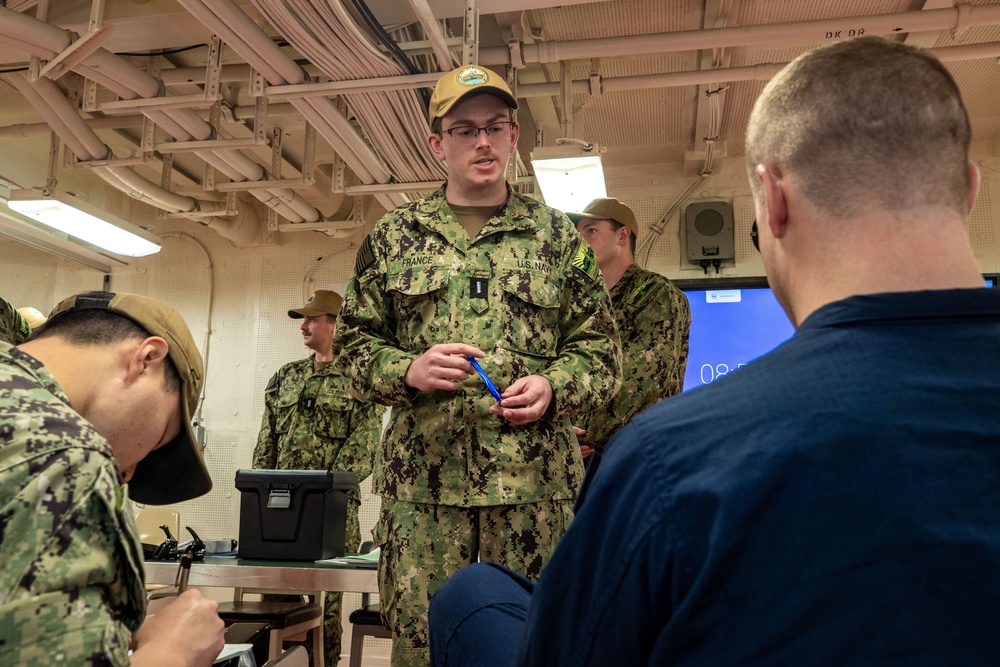 Region Legal Service Office Southwest Provides Will Signing Assistance Aboard USS Tripoli