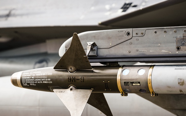 31st MXS arms the 555th FS during Combat Archer UK