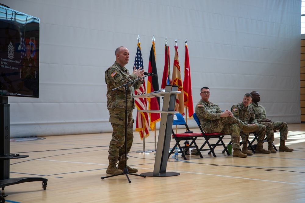 Leaders Welcome Soldiers to USAG Wiesbaden