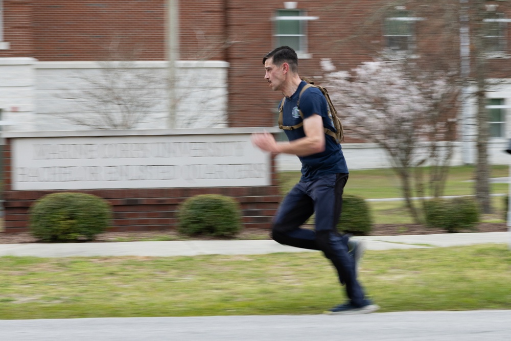 Marine Corps Combat Service Support Schools hosts run club