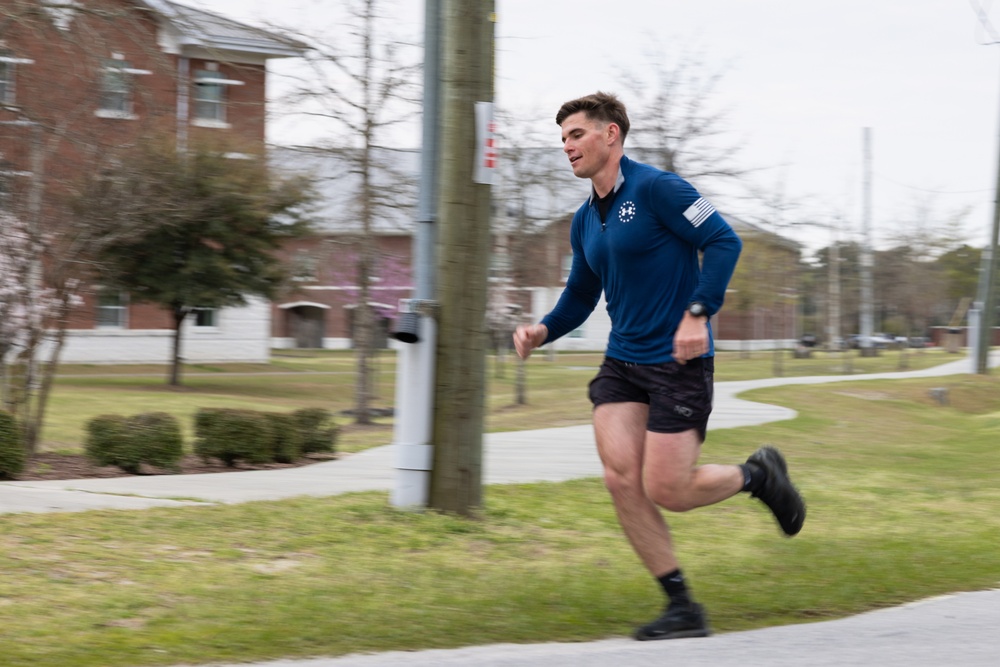 Marine Corps Combat Service Support Schools hosts run club