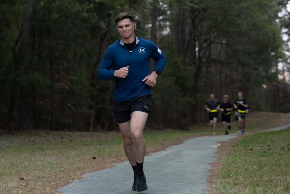 Marine Corps Combat Service Support Schools hosts run club