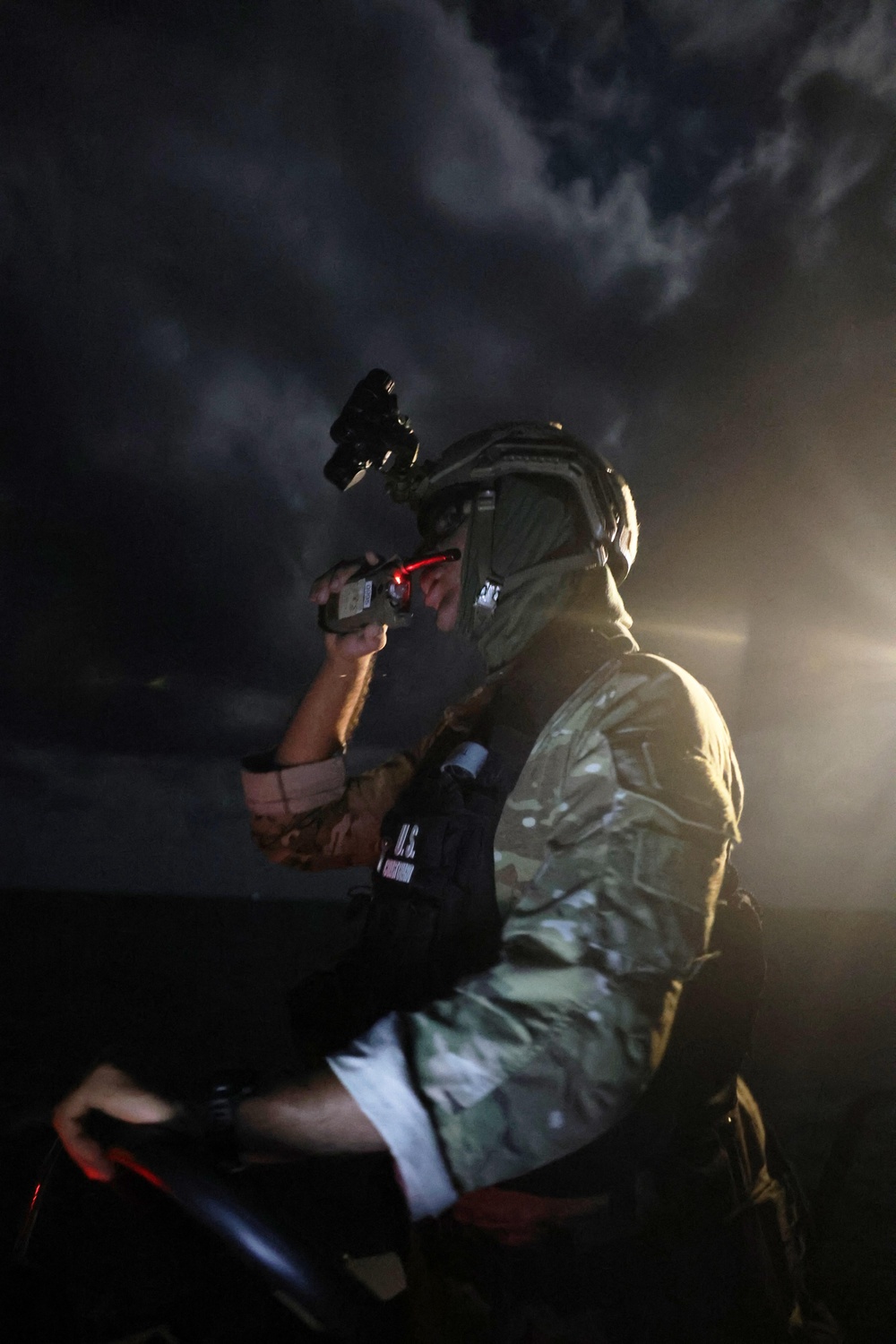 USS Gravely Supports Maritime Interdiction Operations with Coast Guard Detachment