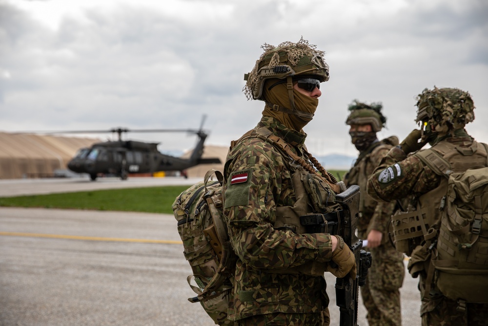 KFOR RC-E Conducts Sling Load Training