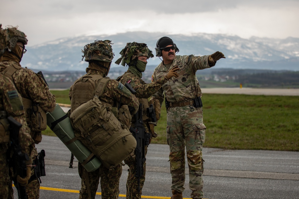 KFOR RC-E Conducts Sling Load Training