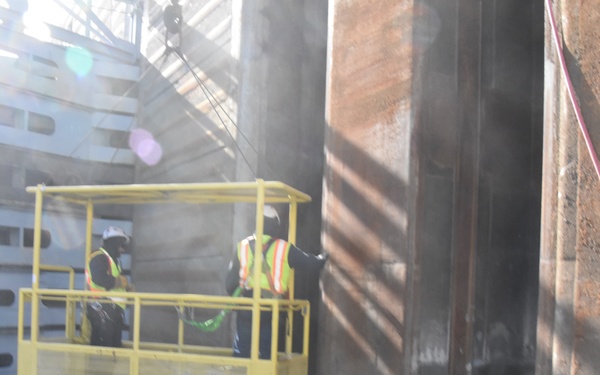 Melvin Price Locks and Dam Lift Gate Replacement