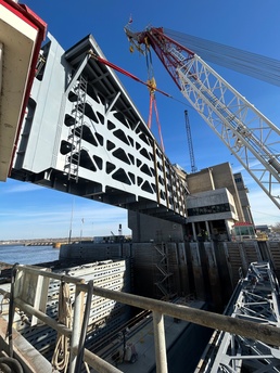 Melvin Price Locks and Dam Lift Gate Replacement Project