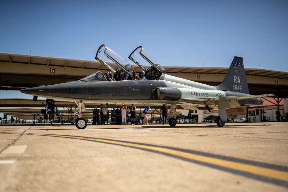 560th Flying Training Squadron hosts Freedom Flyer