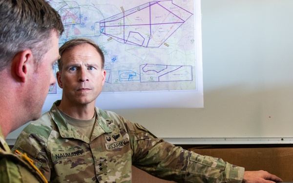 Maj. Gen Scott Naumann meets with Soldiers at southern border