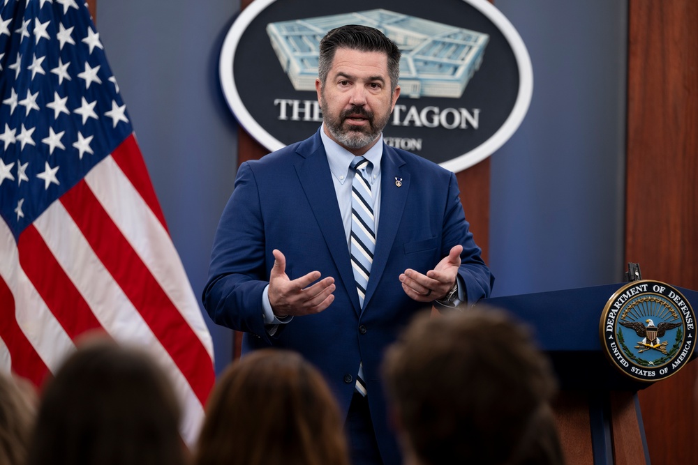 ATSD-PA Parnell Hosts St. Georges Students at the Pentagon