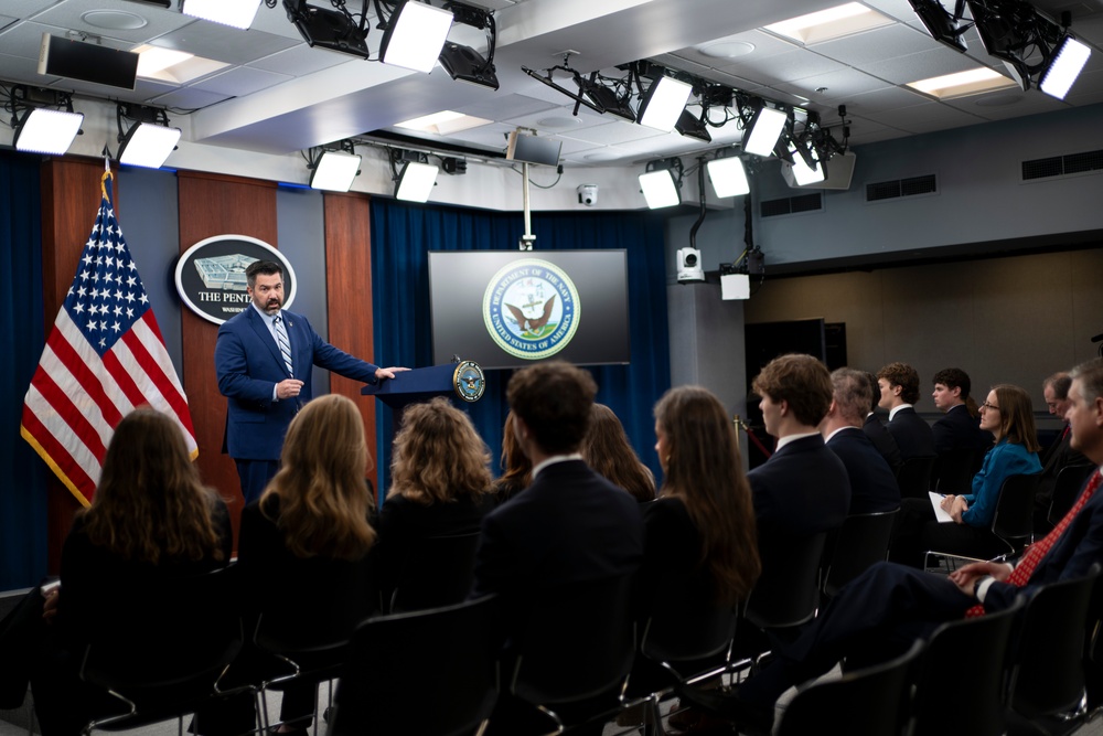 ATSD-PA Parnell Hosts St. Georges Students at the Pentagon