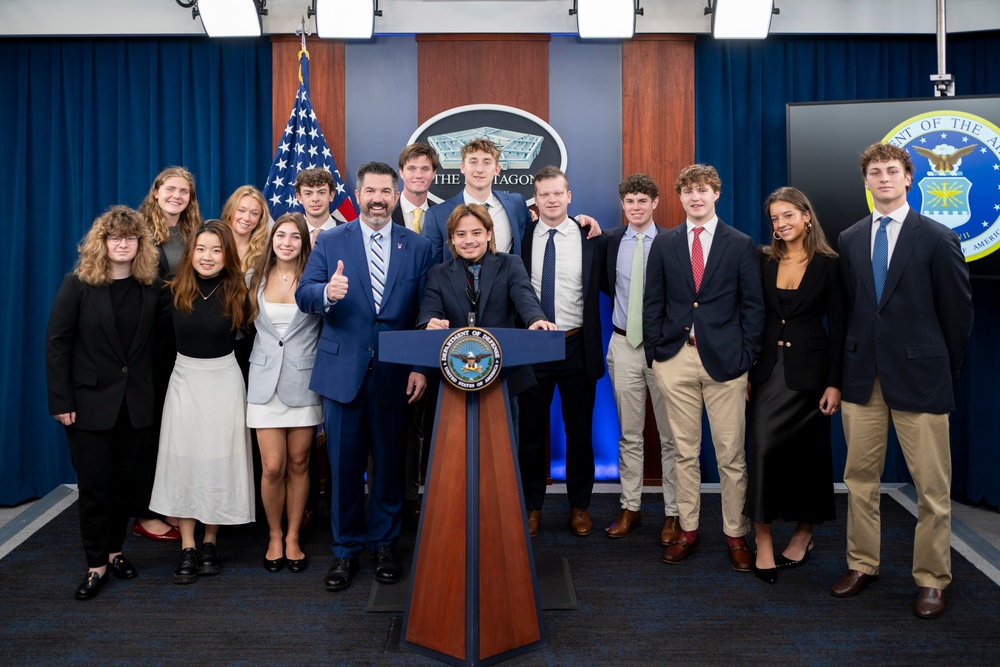 ATSD-PA Parnell Hosts St. Georges Students at the Pentagon